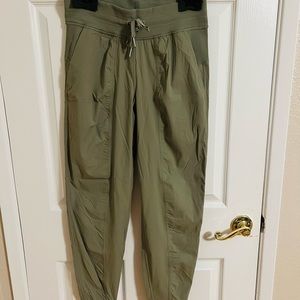 Lululemon dance studio jogger